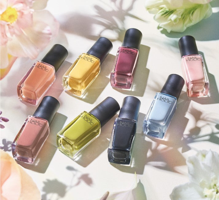 NAIL HOLIC
